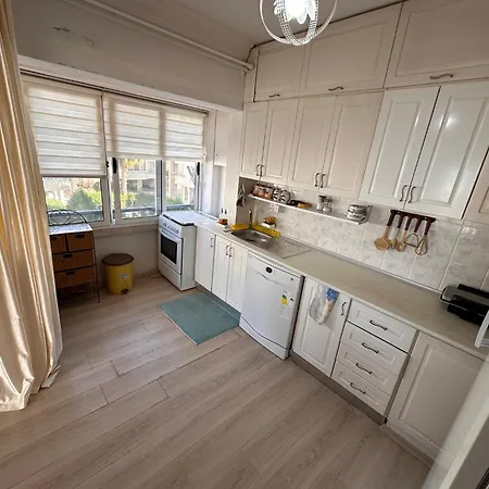 2 Bedroom With Sea View In Kyrenia Centre