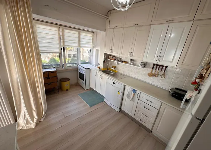 2 Bedroom With Sea View In Kyrenia Centre