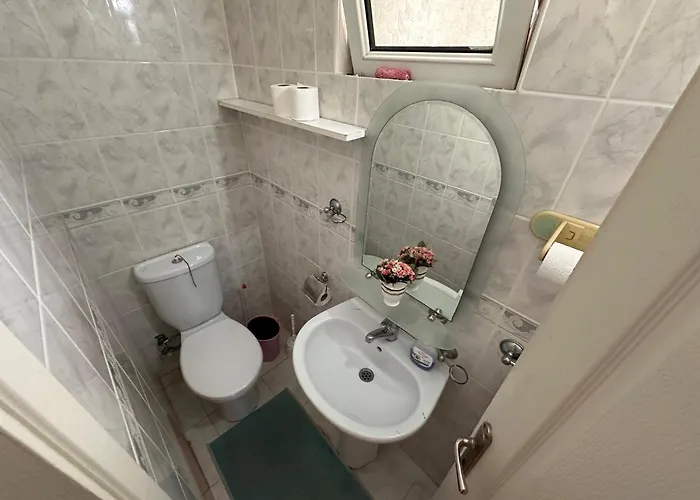 2 Bedroom With Sea View In Kyrenia Centre * 凯里尼亚