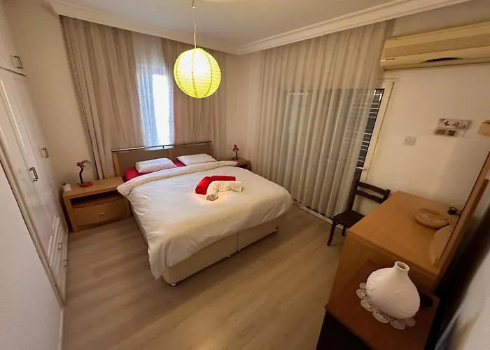 2 Bedroom With Sea View In Kyrenia Centre 凯里尼亚